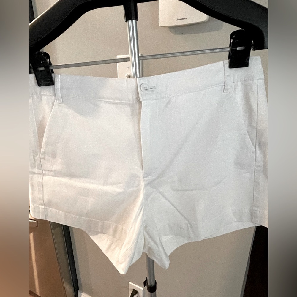 American Living size 12 white shorts.